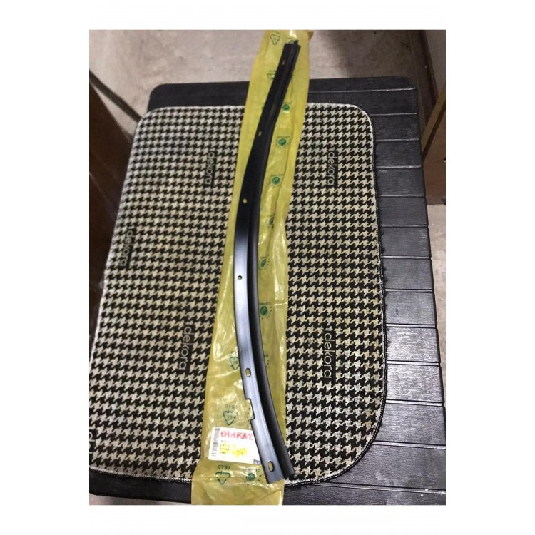 DOBLO ARKA SÜRGÜLÜ KAPI ALT TOZ FİTİLİ 46751443 DOBLO ARKA SÜRGÜLÜ KAPI ALT TOZ FİTİLİ 46751443